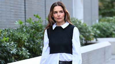 Katie Holmes was way ahead of the curve with her barrel leg jeans and puffer coat combination that's a 2025 must-copy
