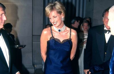 Princess Diana smuggled into pub disguised as Freddie Mercury's boyfriend