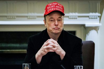 Elon Musk says DOGE should ‘definitely’ take a close look at the Fed