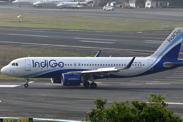 Pakistan denies airspace access to Kashmir-bound flight caught in storm