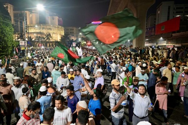 Bangladesh Minister Says Yunus 'Not Going To Step Down'