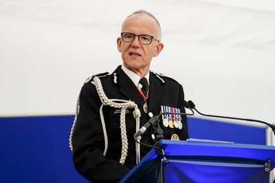 Police forces must routinely release suspect details earlier, Scotland Yard chief argues
