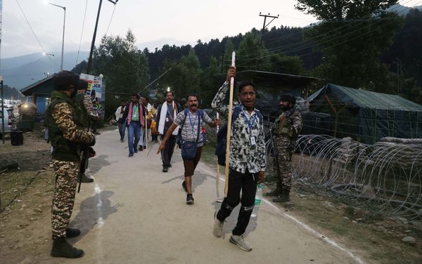 Hindu pilgrimage begins in Kashmir in wake of India-Pakistan conflict